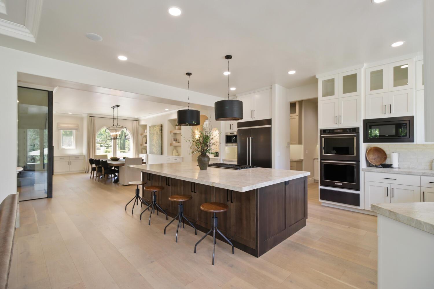 6000 Greystone Place