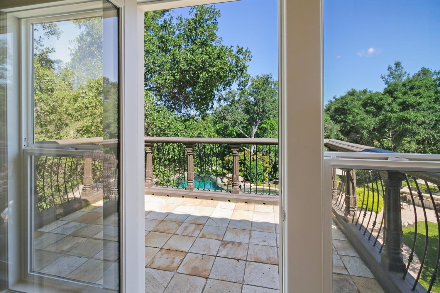 6000 Greystone Place