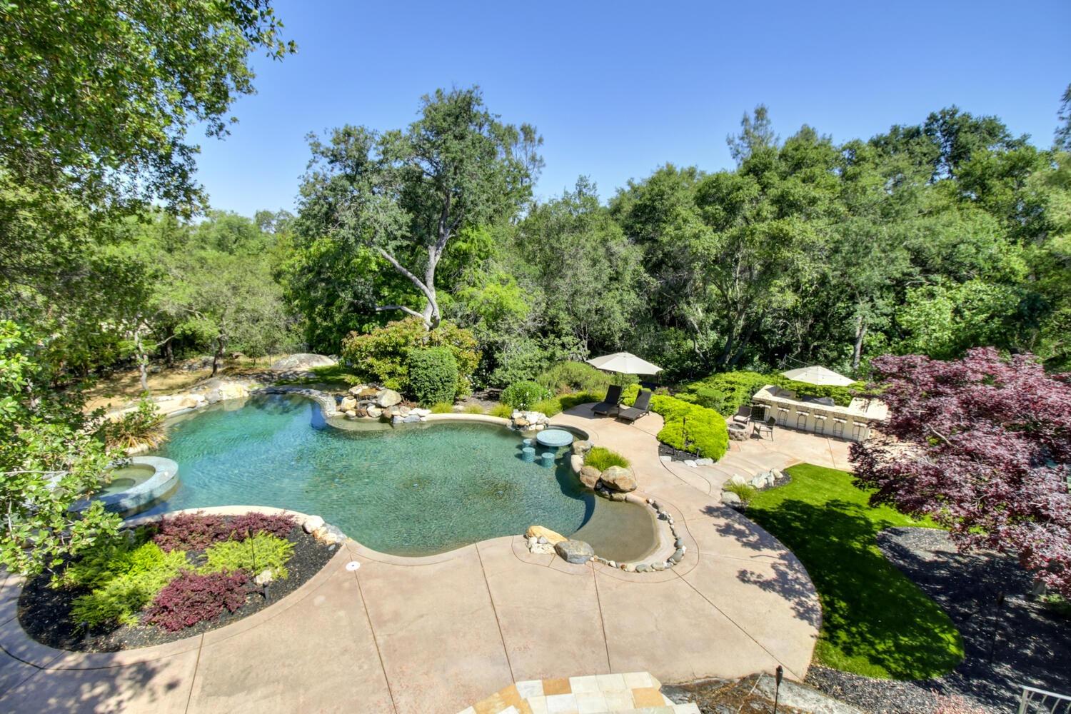 6000 Greystone Place