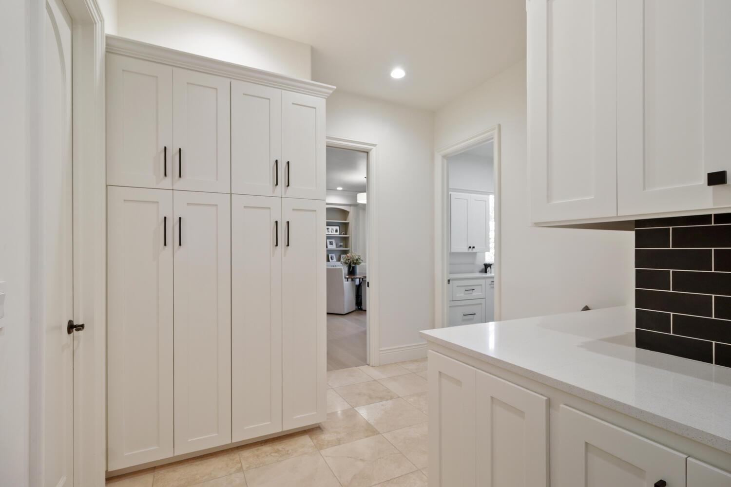 6000 Greystone Place