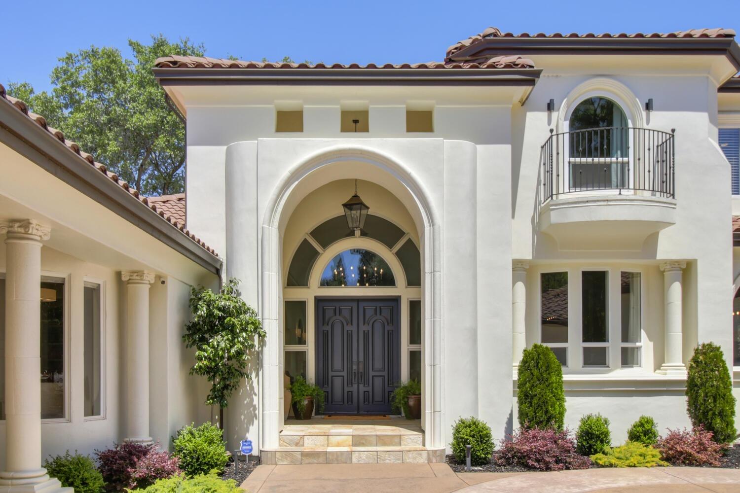 6000 Greystone Place