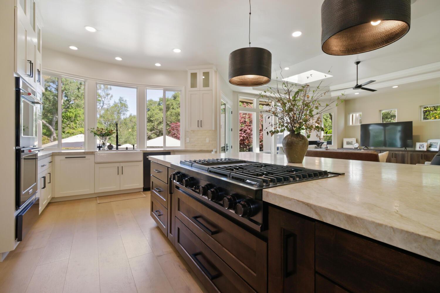 6000 Greystone Place