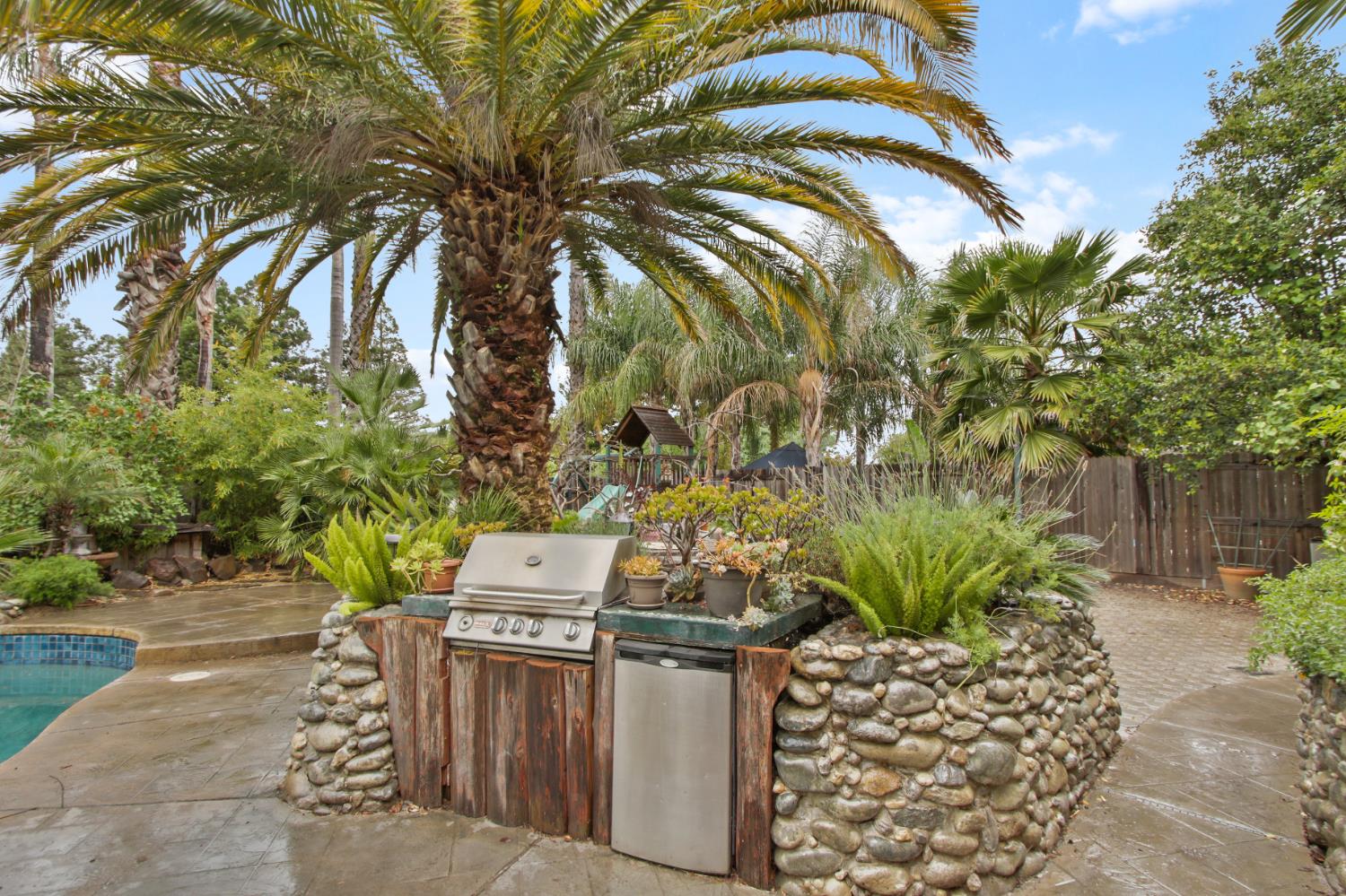 1033 Callawassie Way