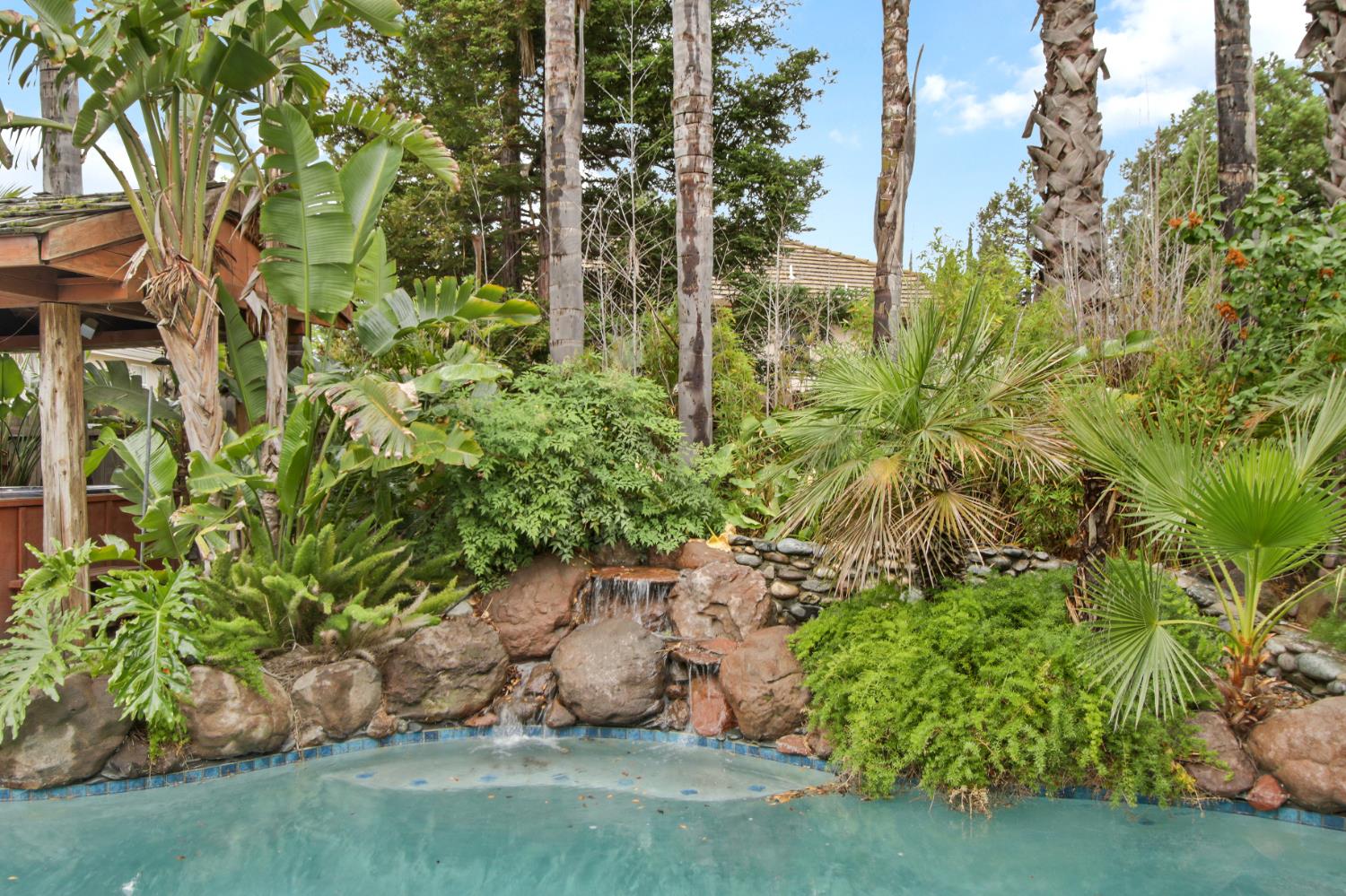 1033 Callawassie Way