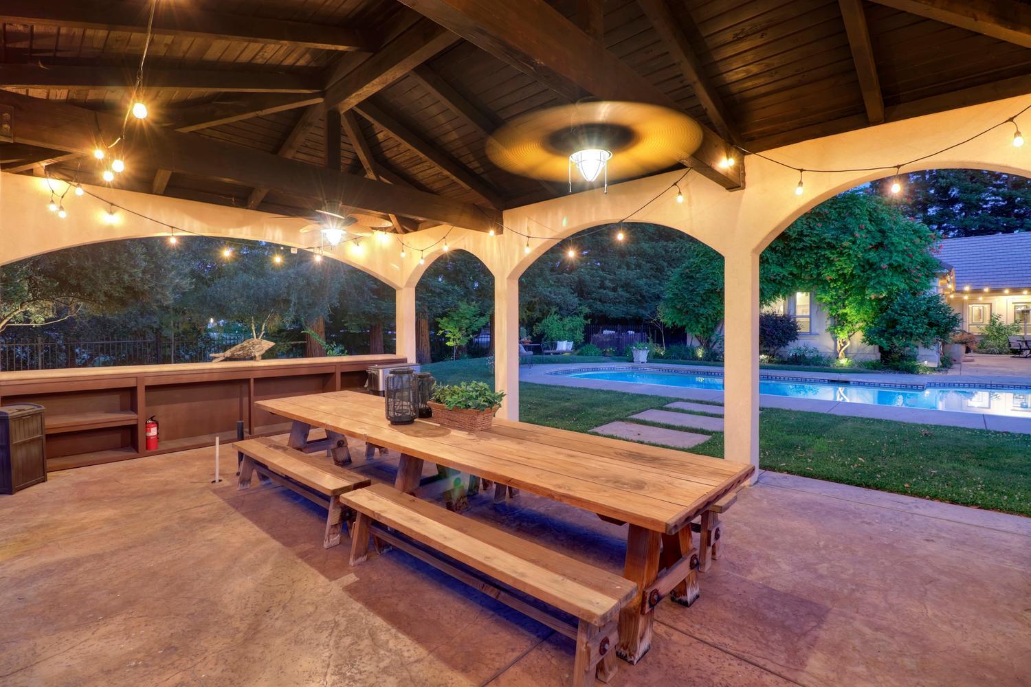 5052 Eureka Road