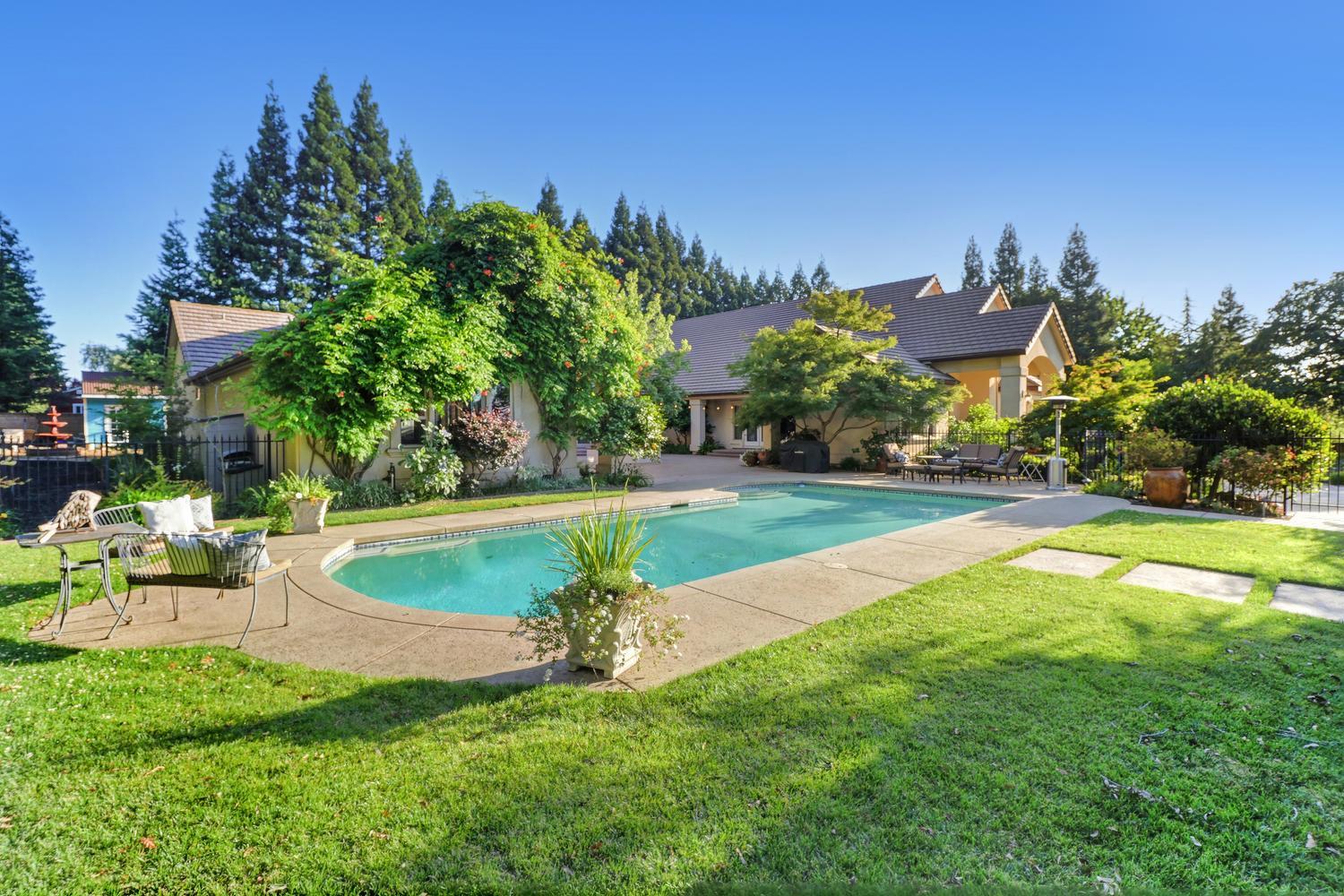 5052 Eureka Road