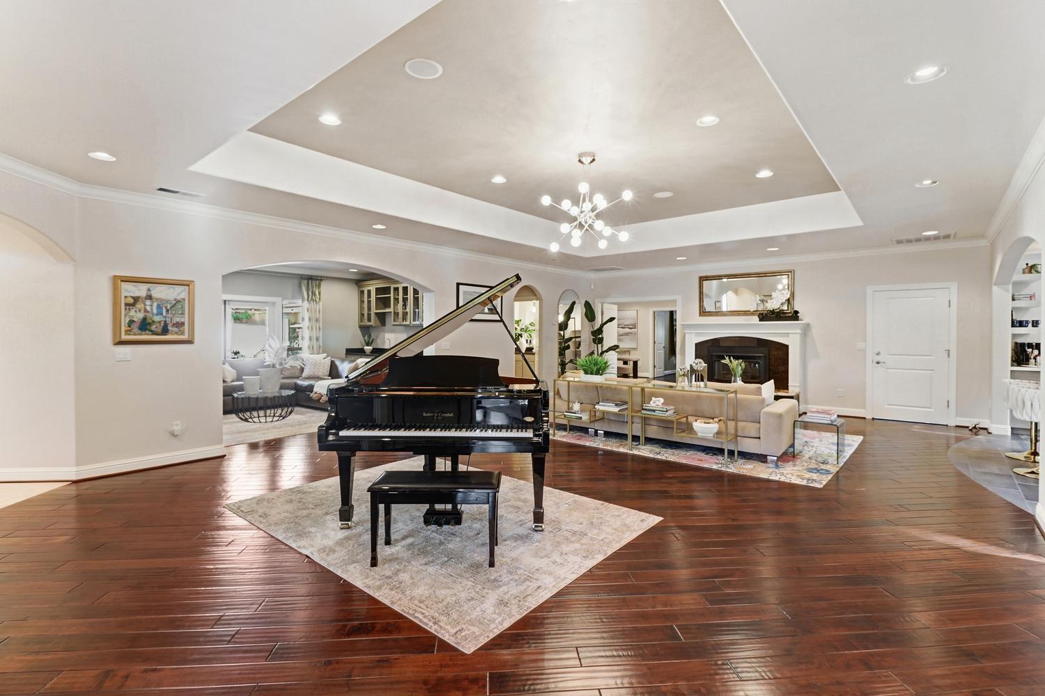 5052 Eureka Road
