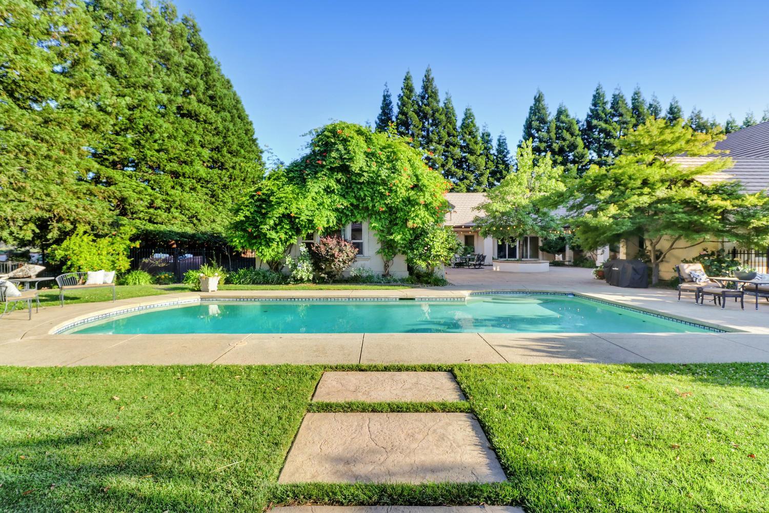 5052 Eureka Road