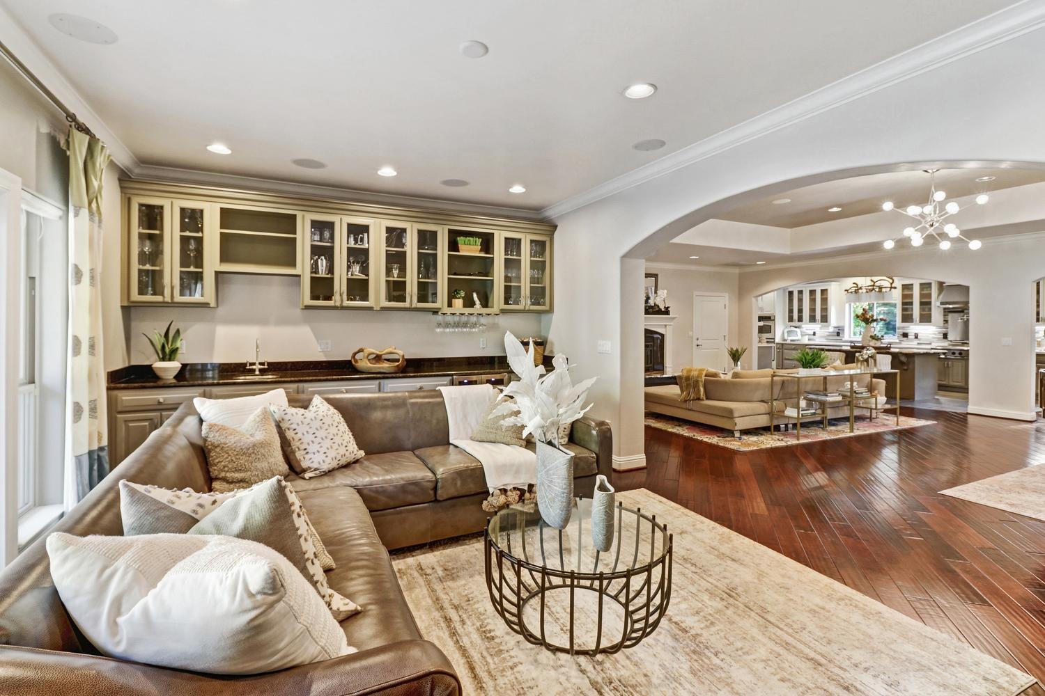 5052 Eureka Road