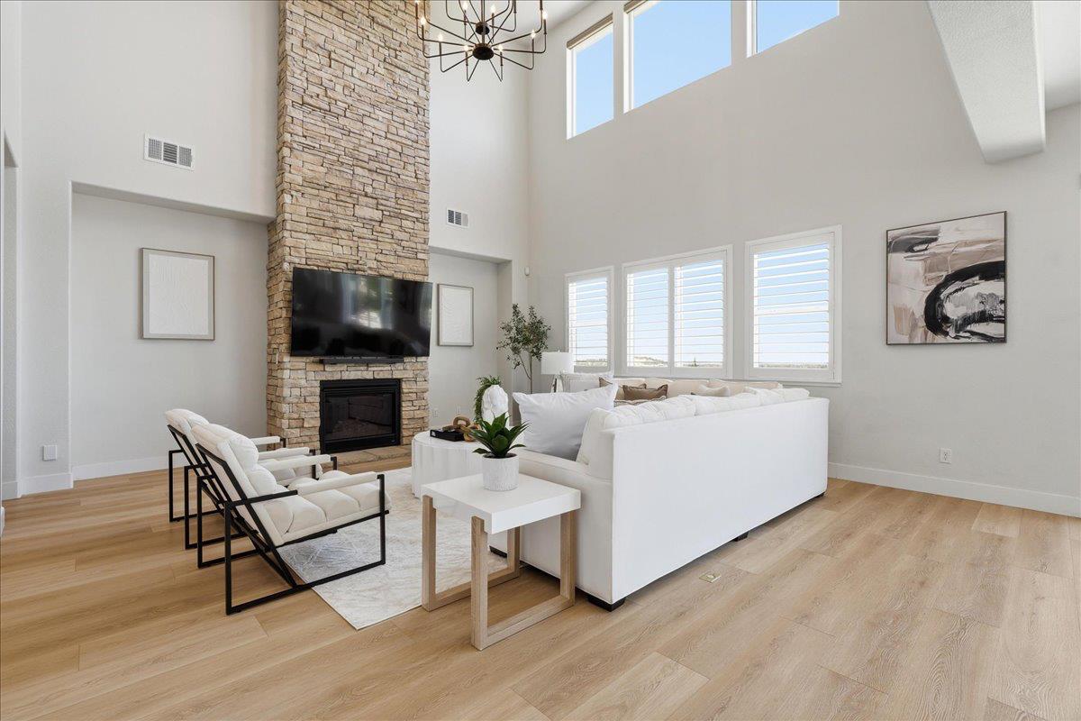 1514 Elmores Way
