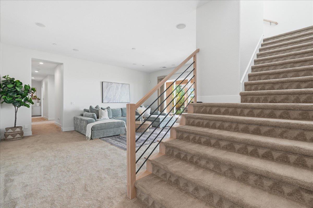 1514 Elmores Way