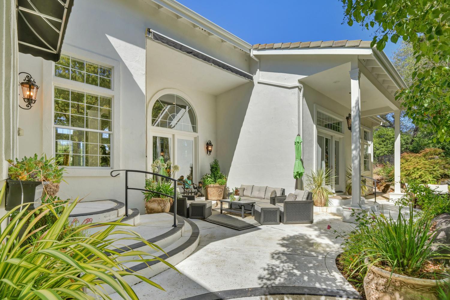 6207 Calle Montalvo Circle