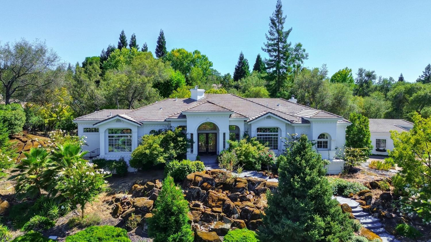 6207 Calle Montalvo Circle