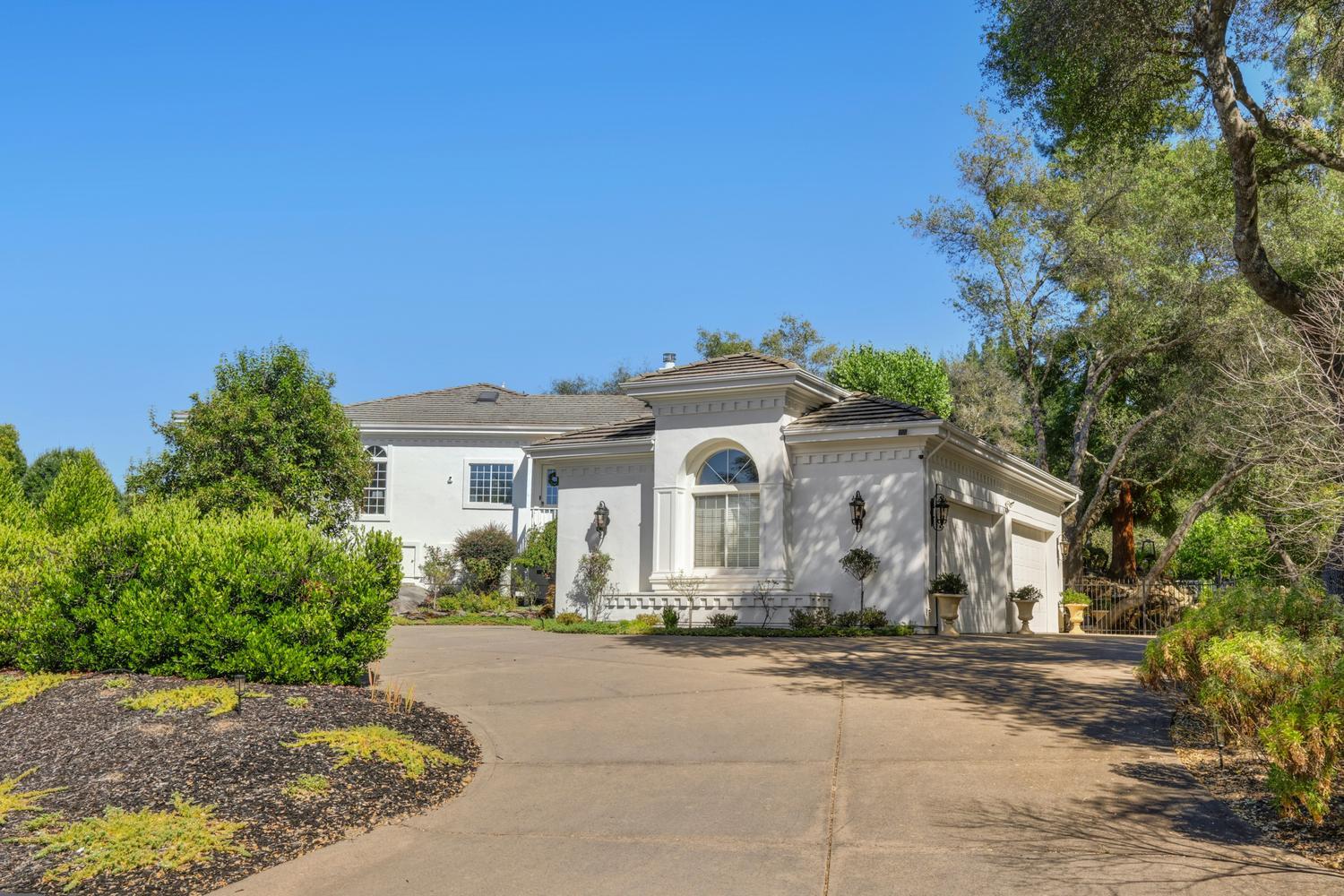 6207 Calle Montalvo Circle