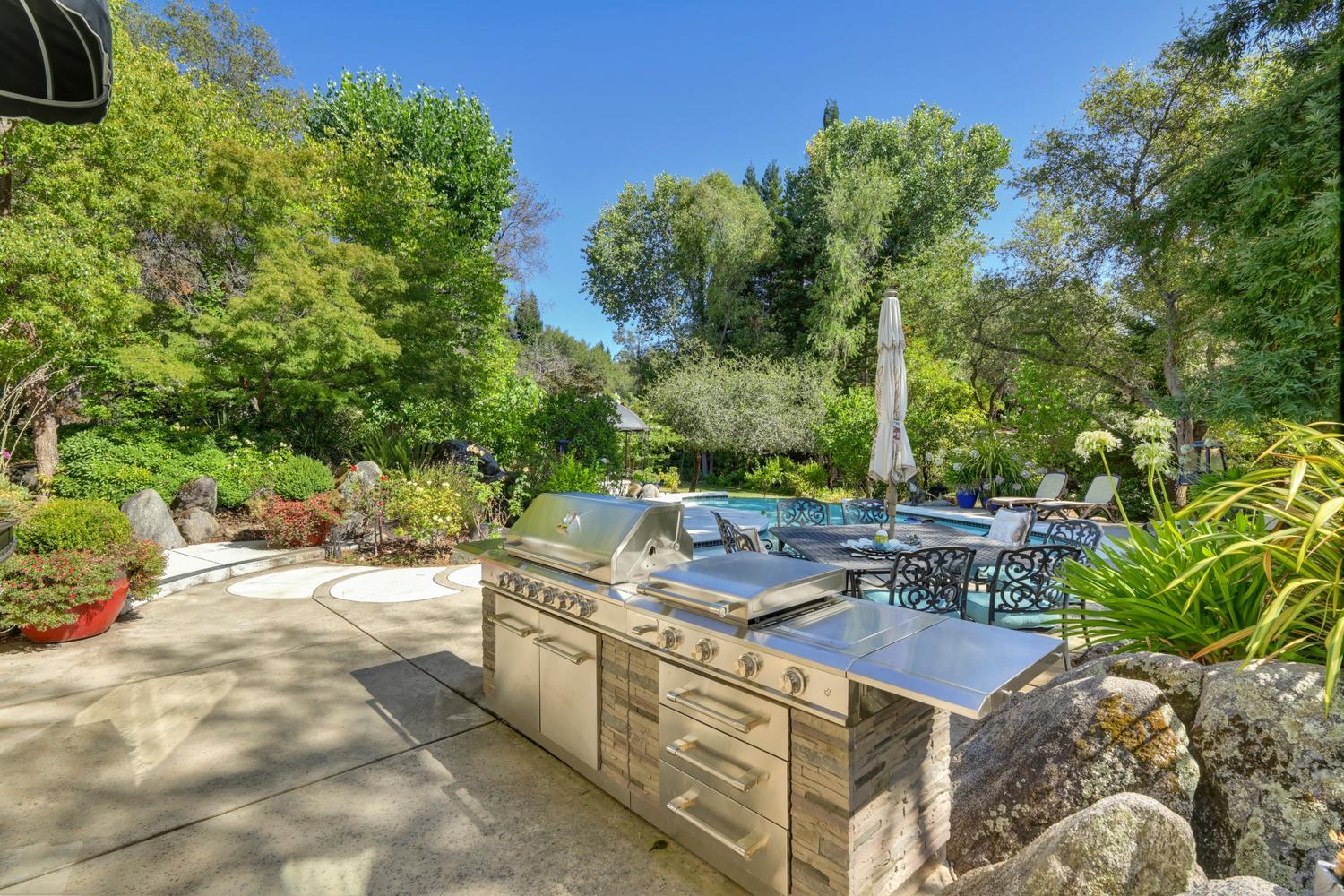 6207 Calle Montalvo Circle