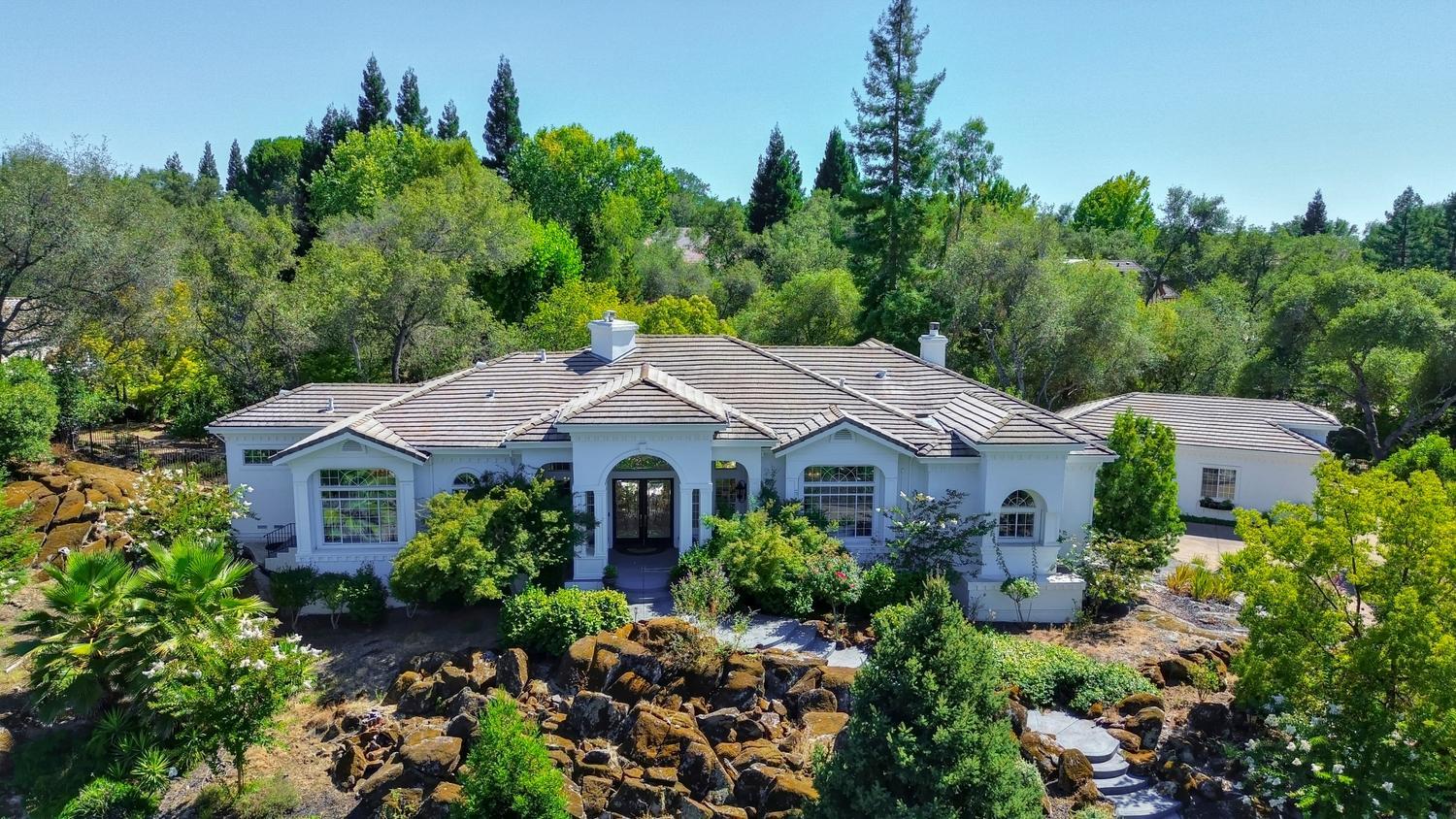 6207 Calle Montalvo Circle