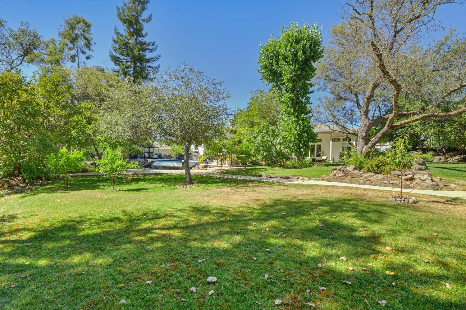 6207 Calle Montalvo Circle