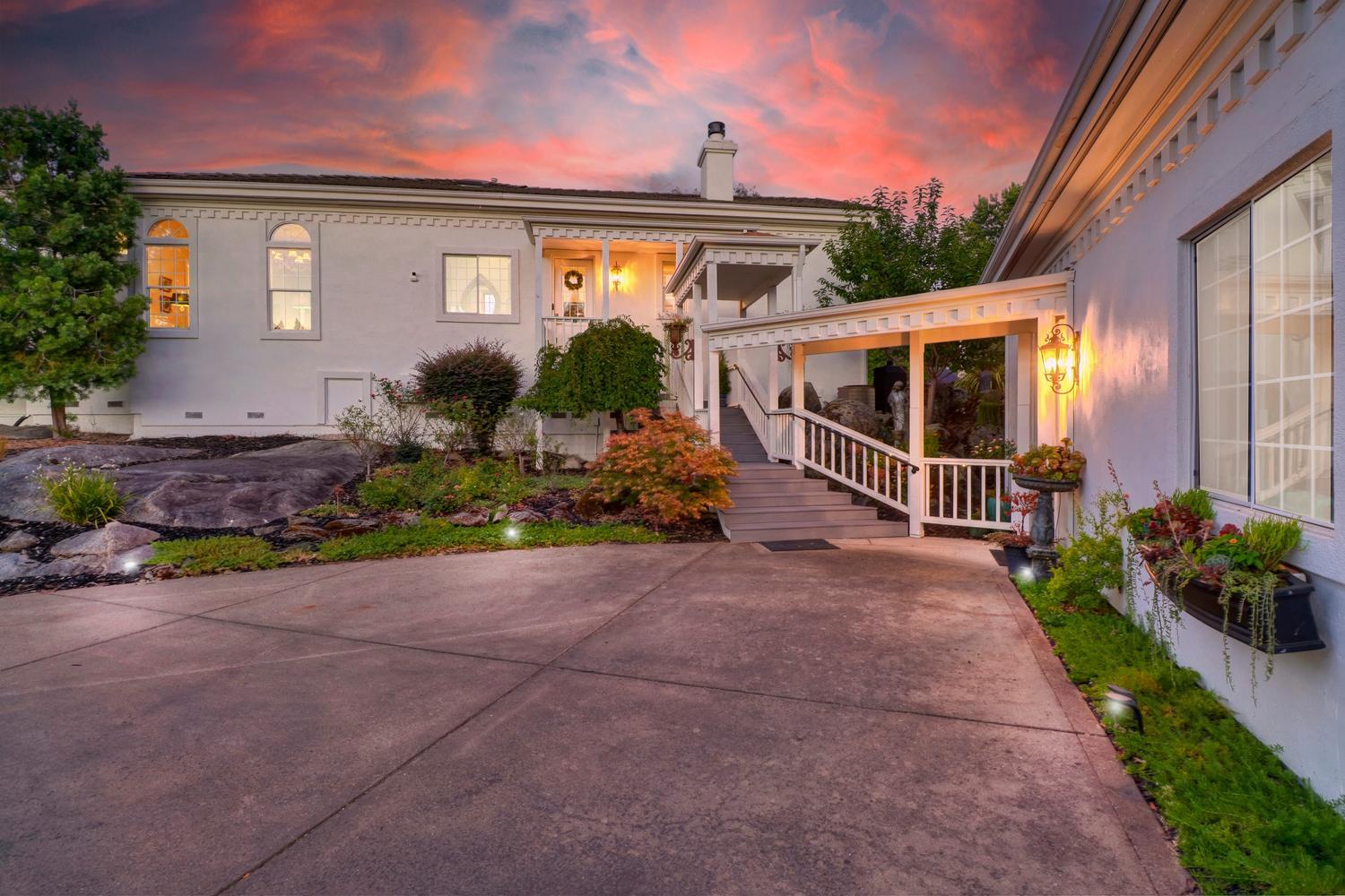 6207 Calle Montalvo Circle