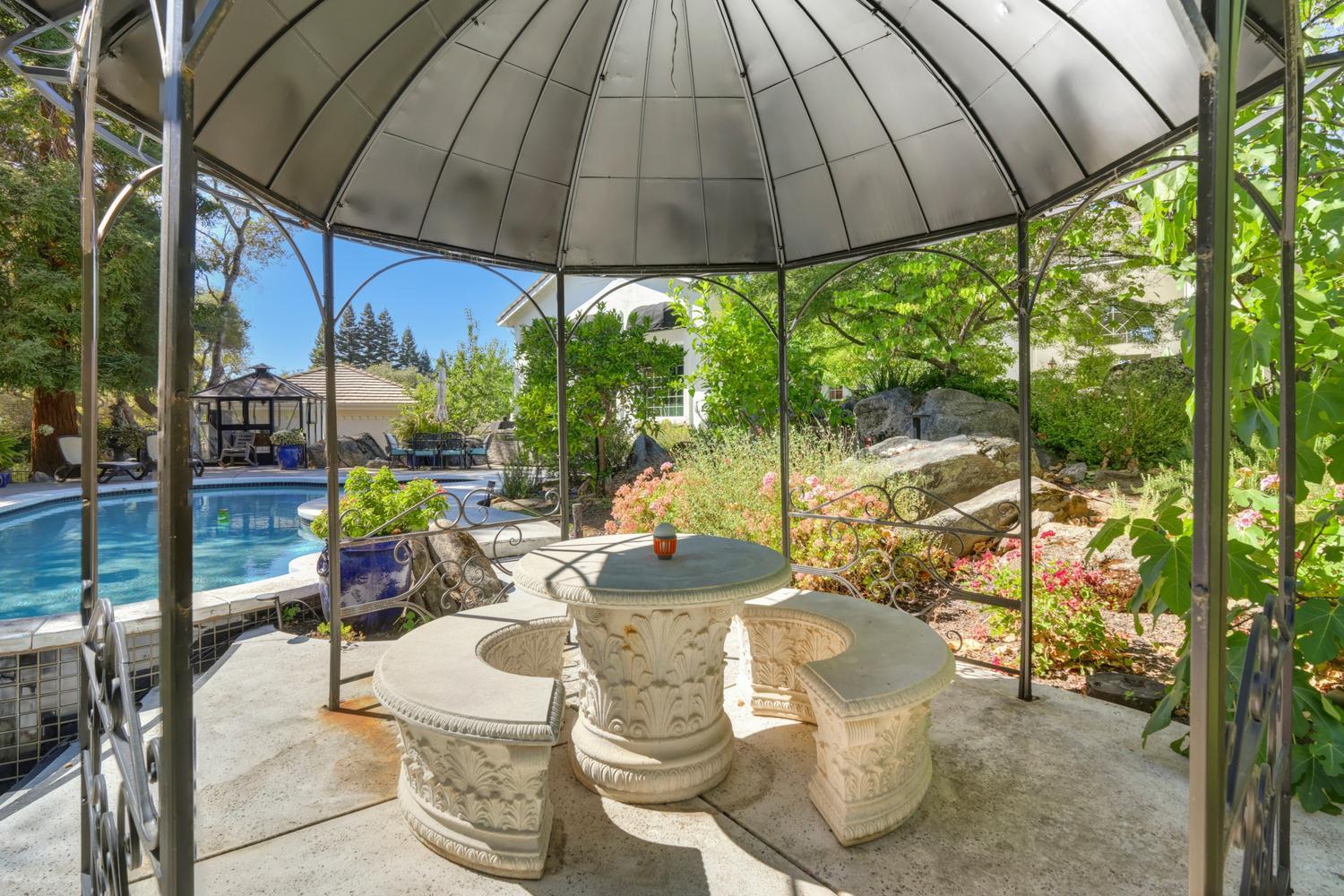 6207 Calle Montalvo Circle