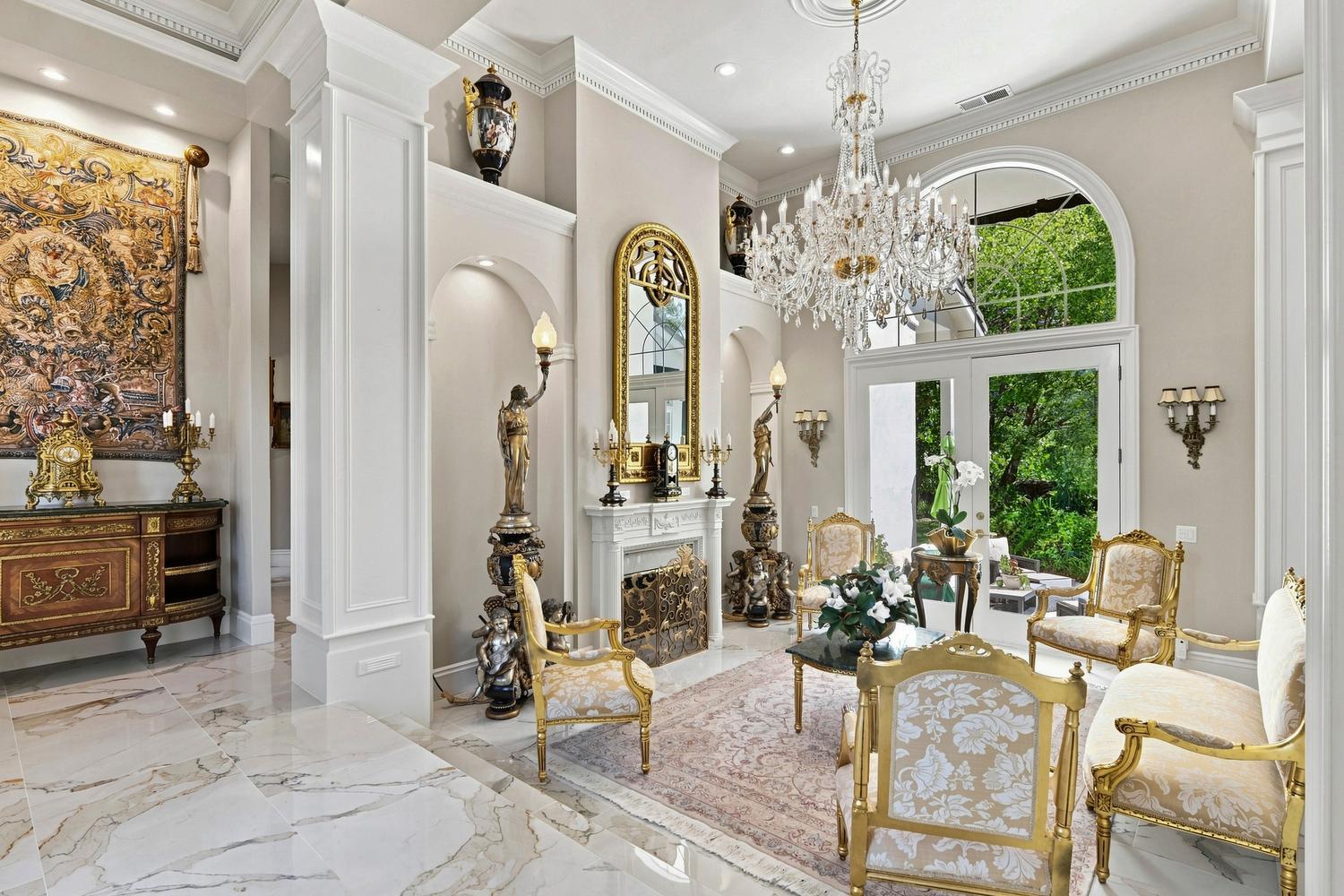 6207 Calle Montalvo Circle