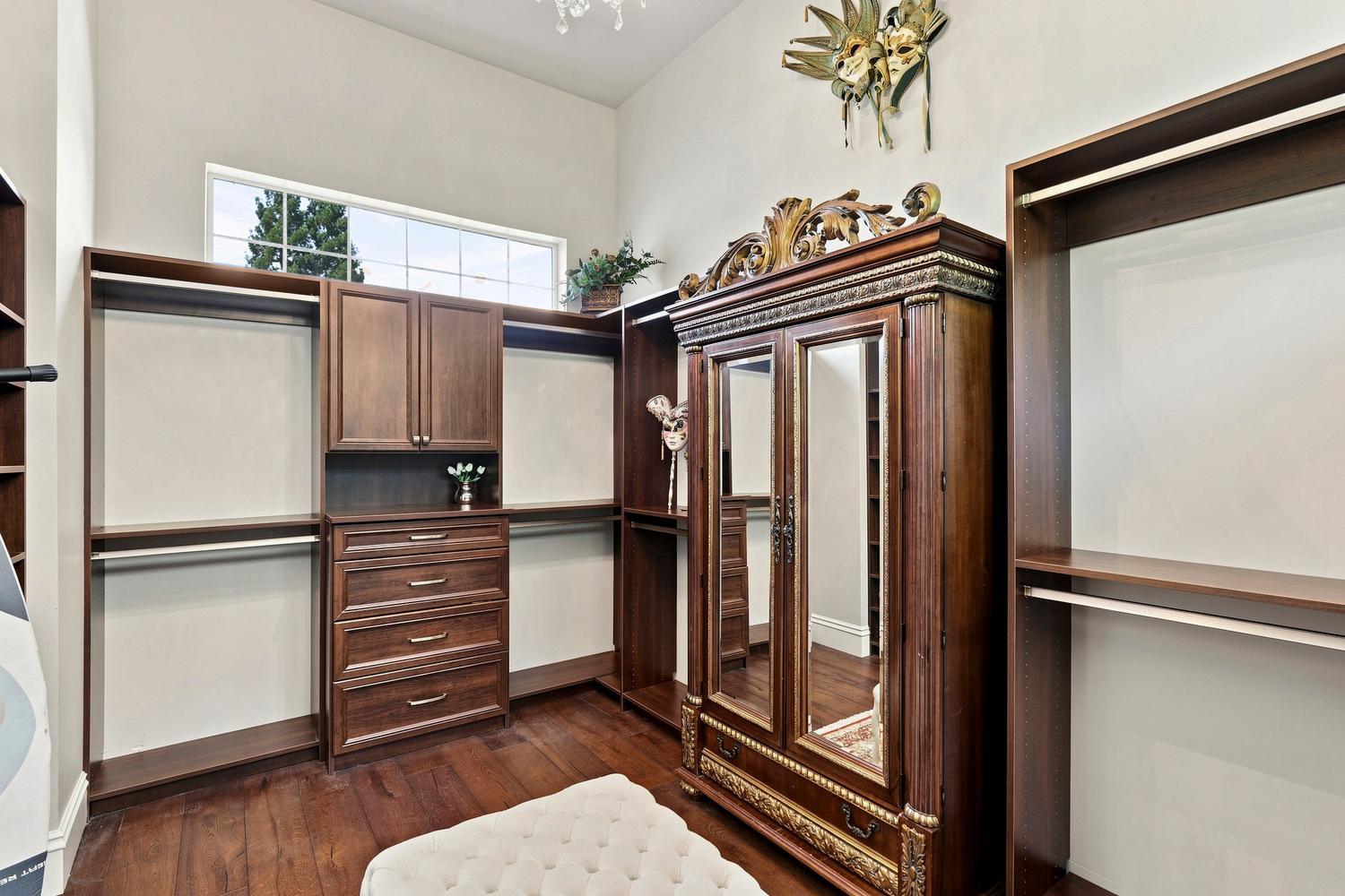6207 Calle Montalvo Circle