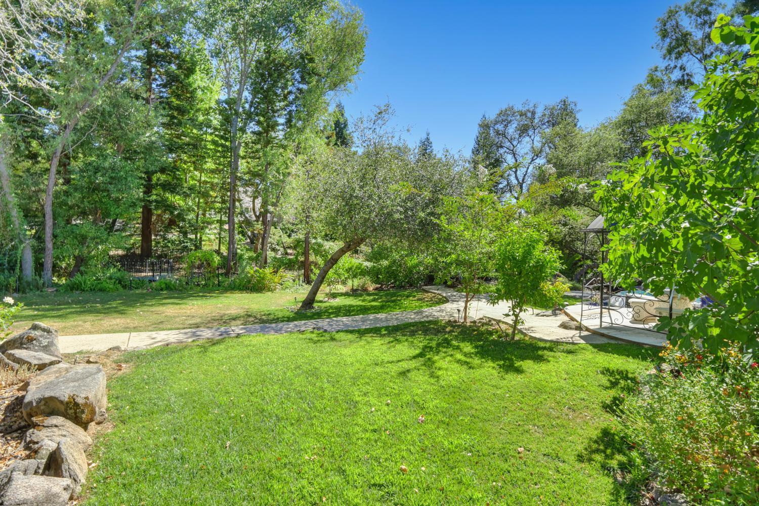 6207 Calle Montalvo Circle