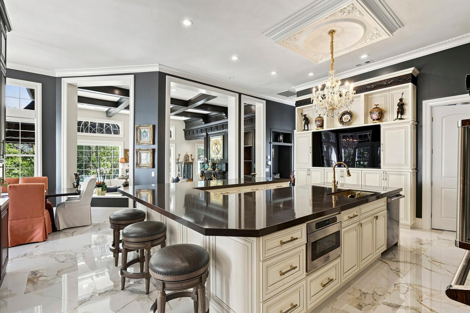 6207 Calle Montalvo Circle
