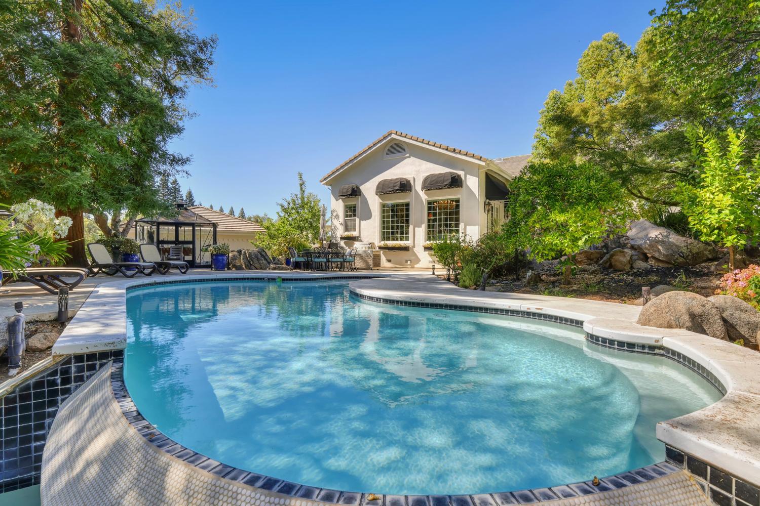 6207 Calle Montalvo Circle
