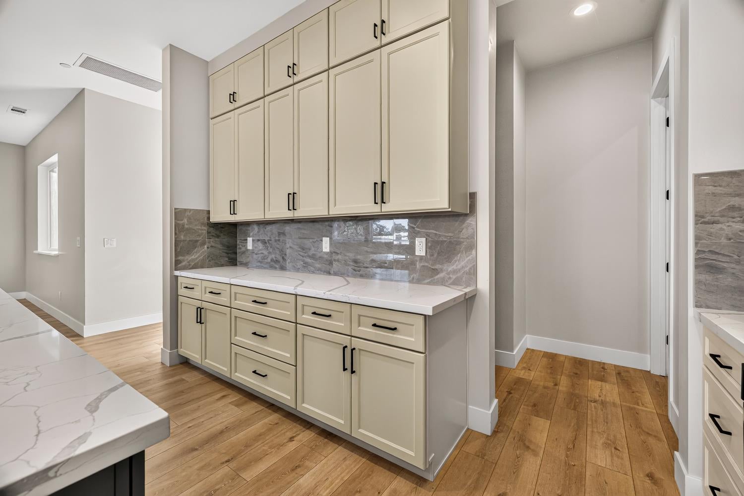 6 Moonbeam Court
