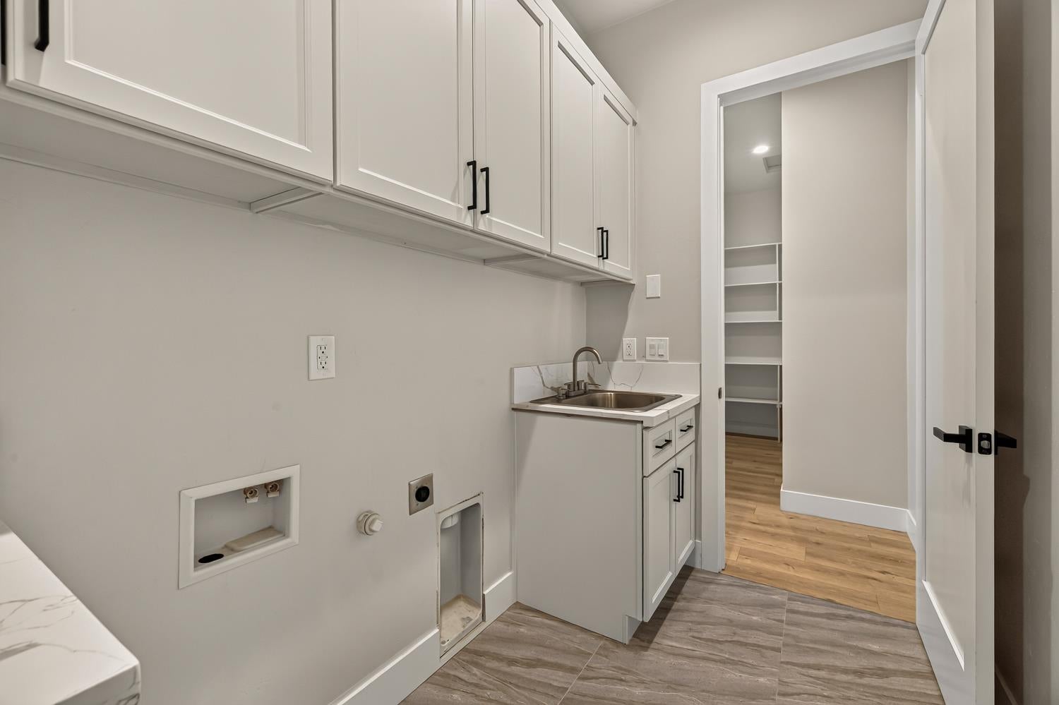 6 Moonbeam Court