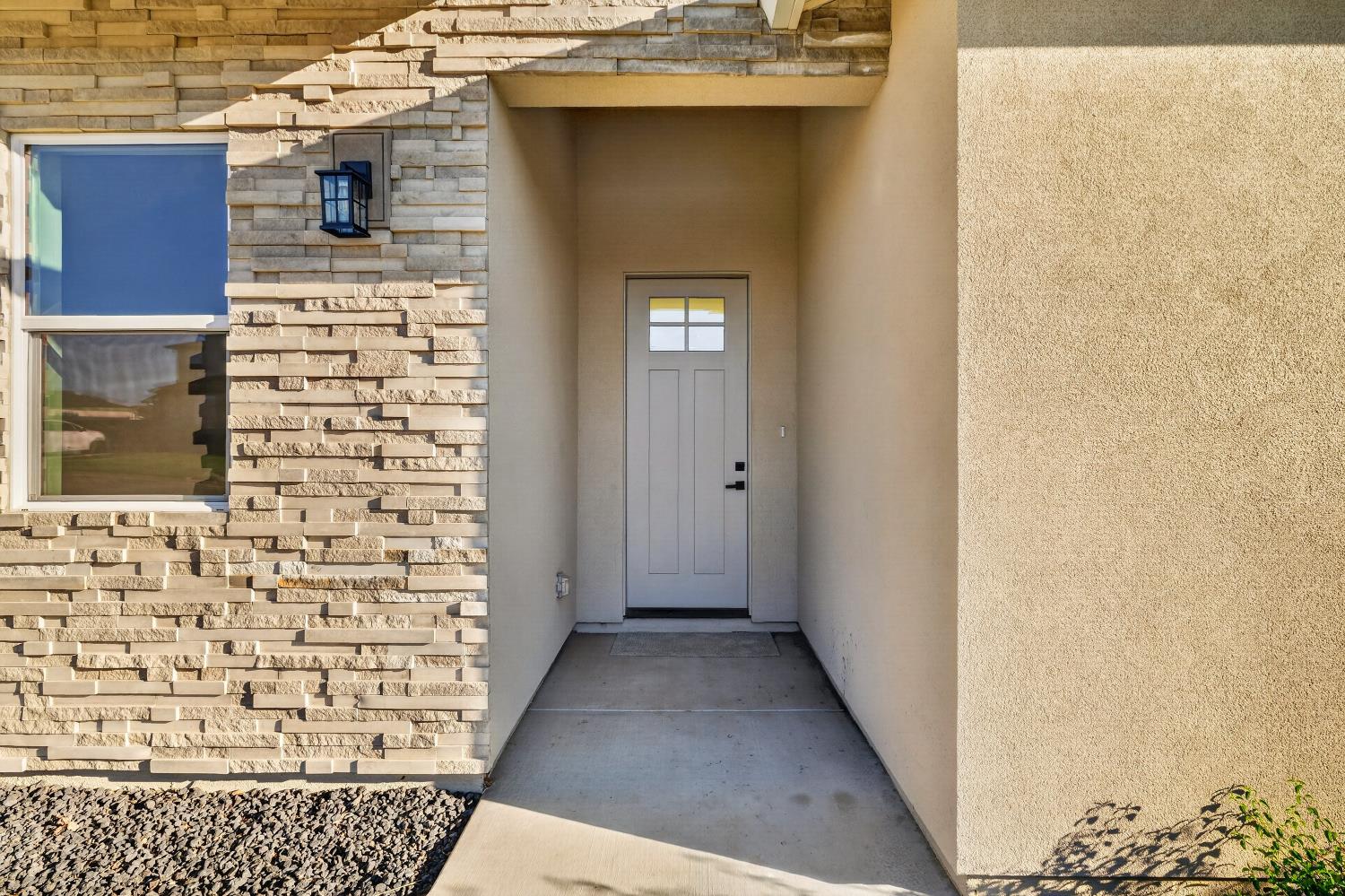 6 Moonbeam Court