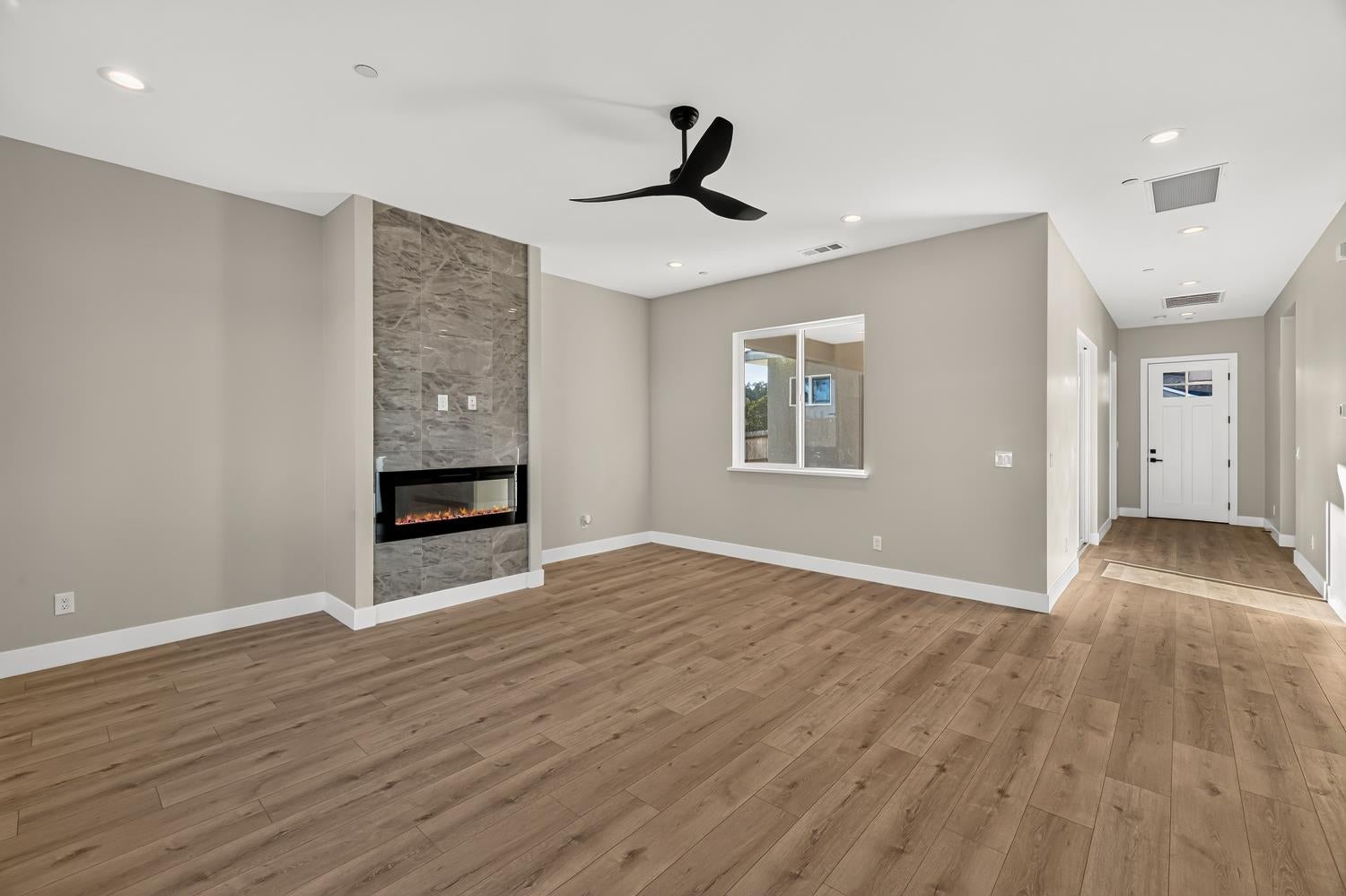 6 Moonbeam Court