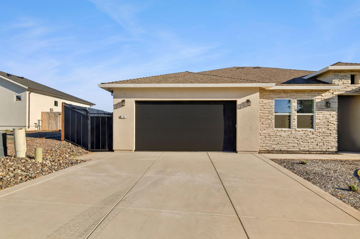 6 Moonbeam Court