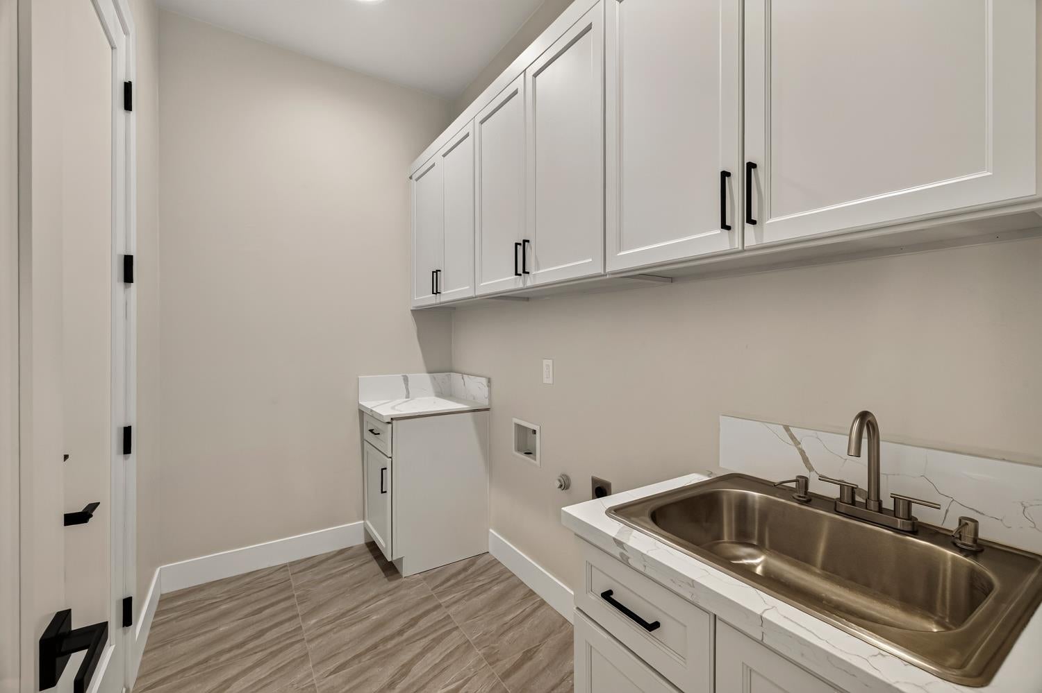 6 Moonbeam Court