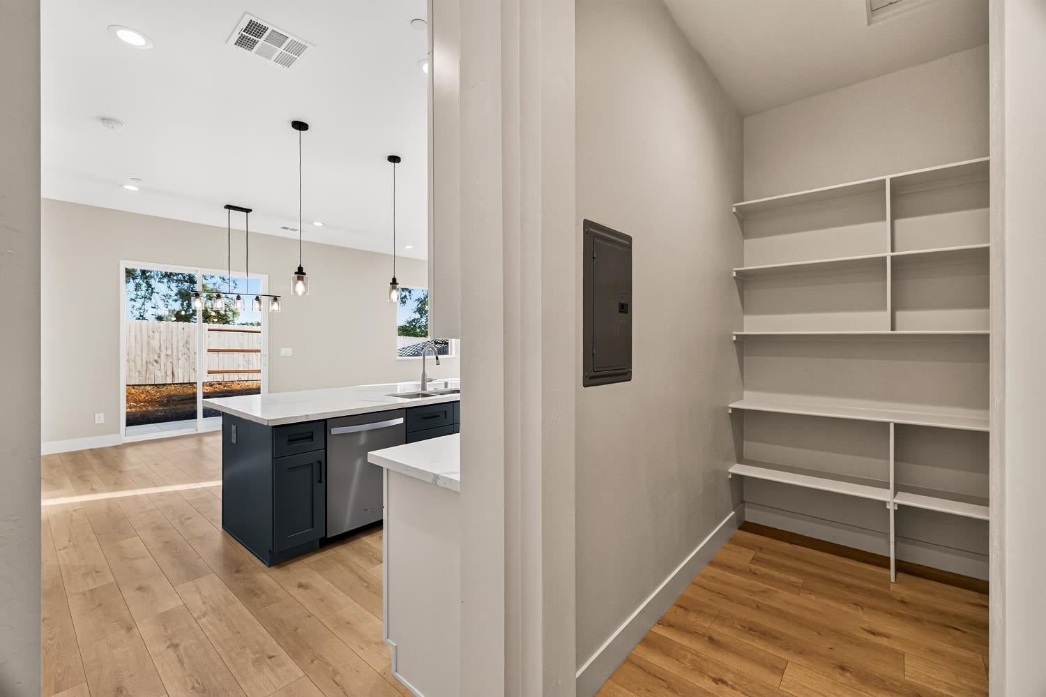 6 Moonbeam Court