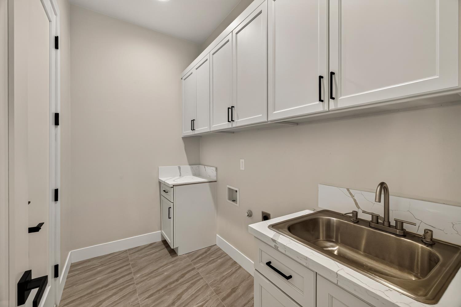 6 Moonbeam Court