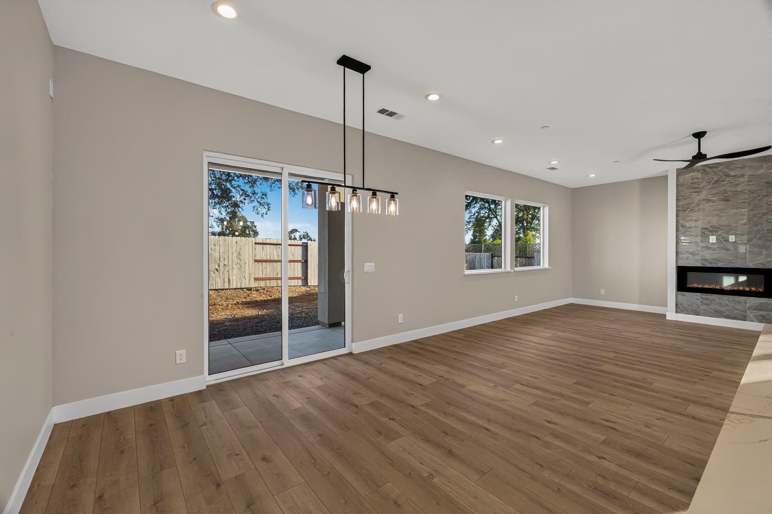 6 Moonbeam Court