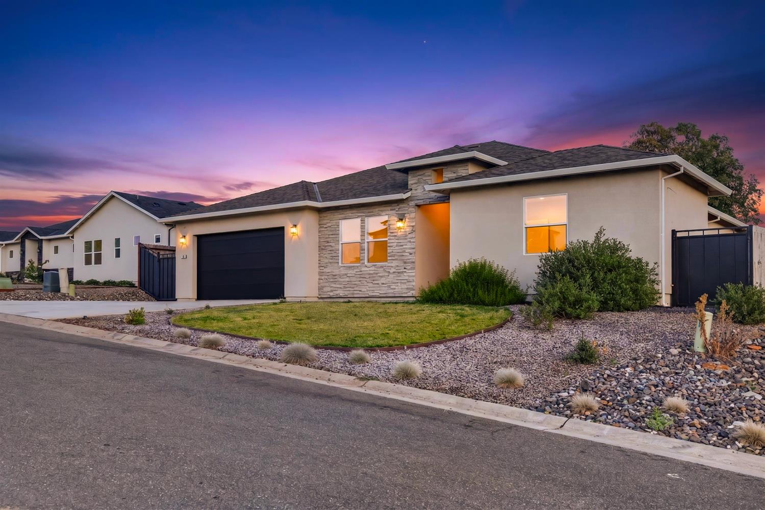 6 Moonbeam Court