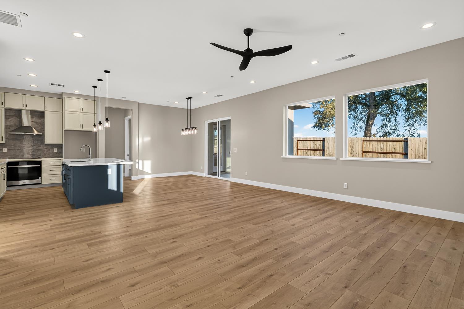 6 Moonbeam Court
