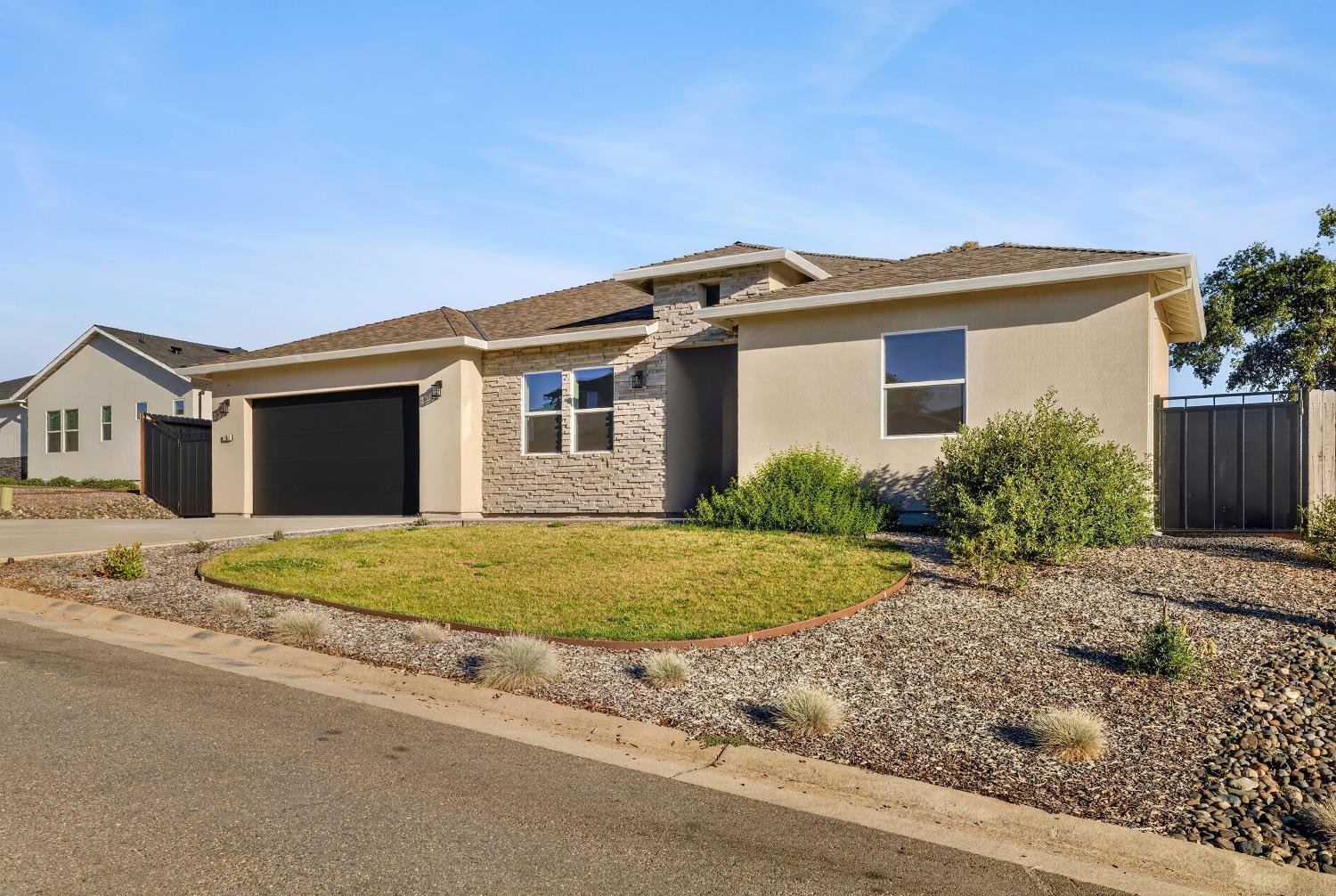 6 Moonbeam Court