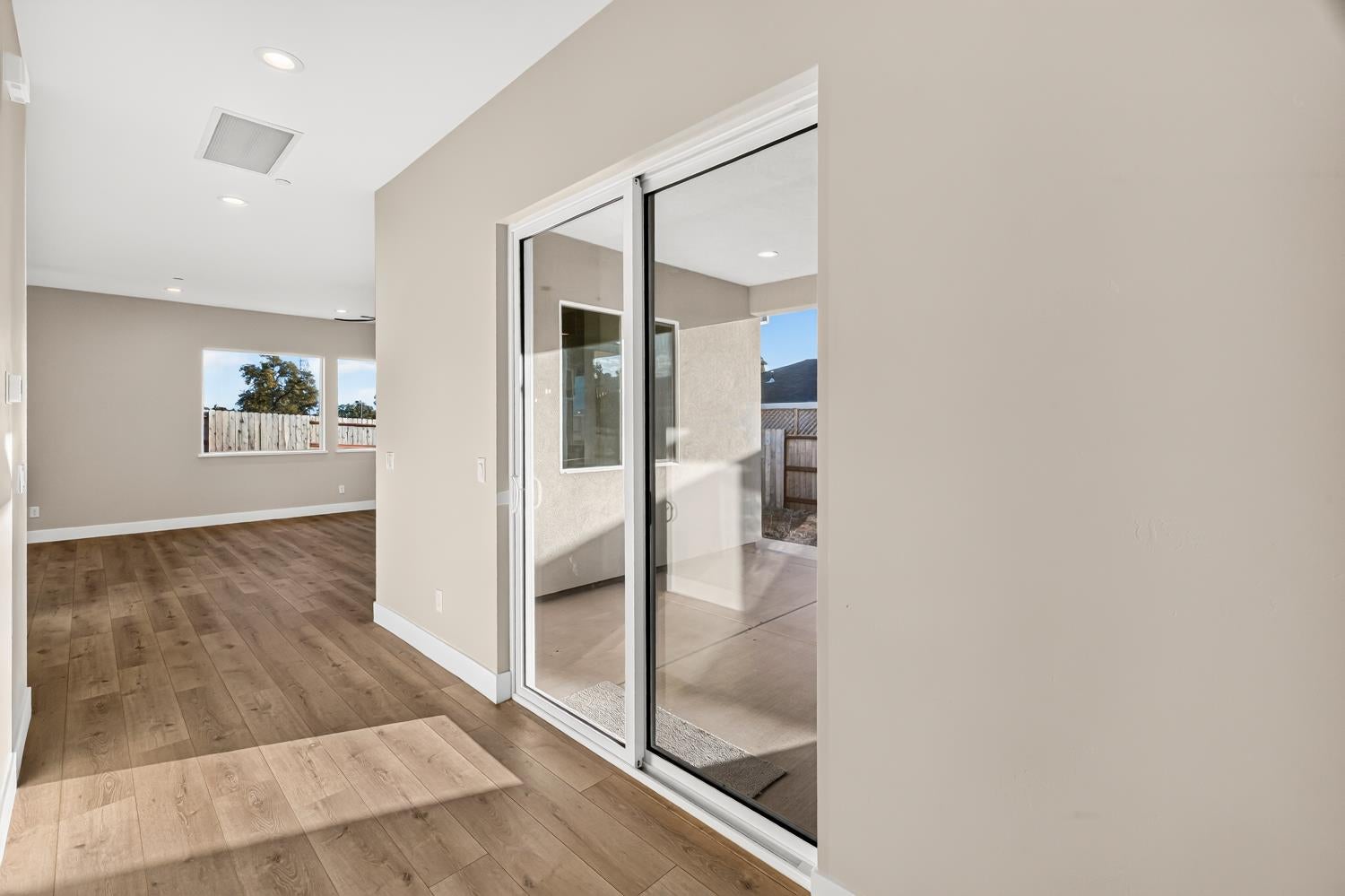 6 Moonbeam Court