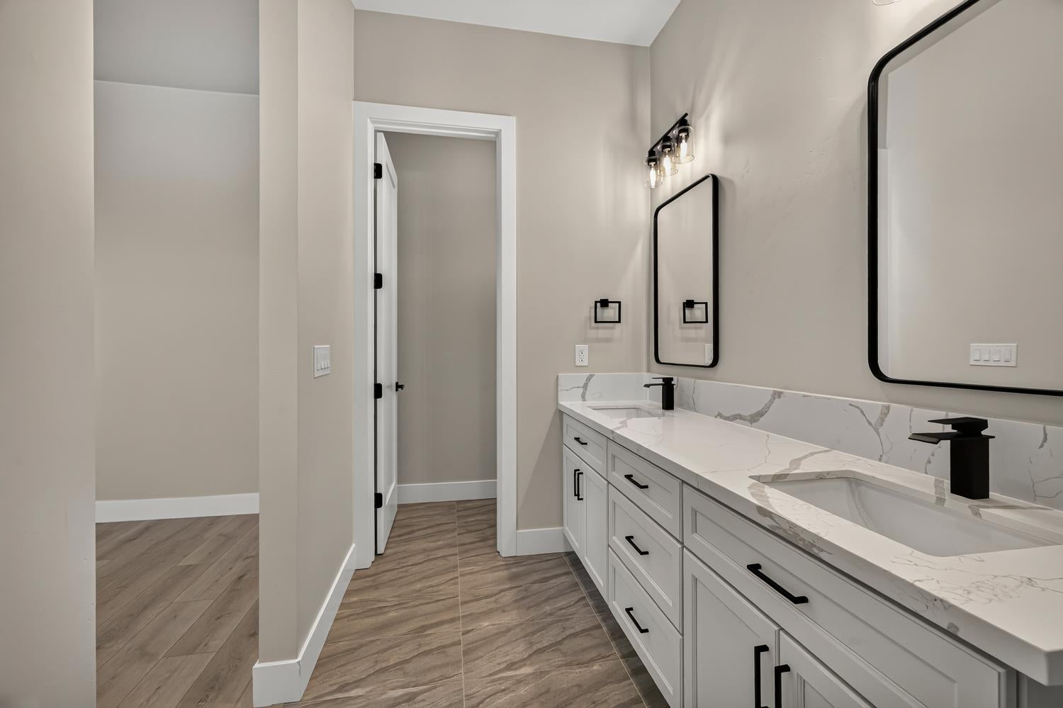 6 Moonbeam Court