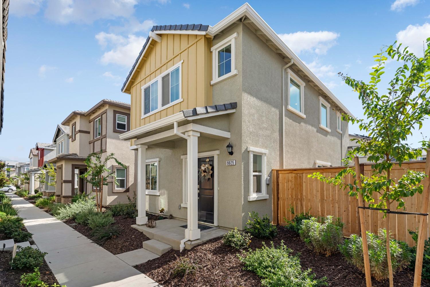9025 Sausalito Lane