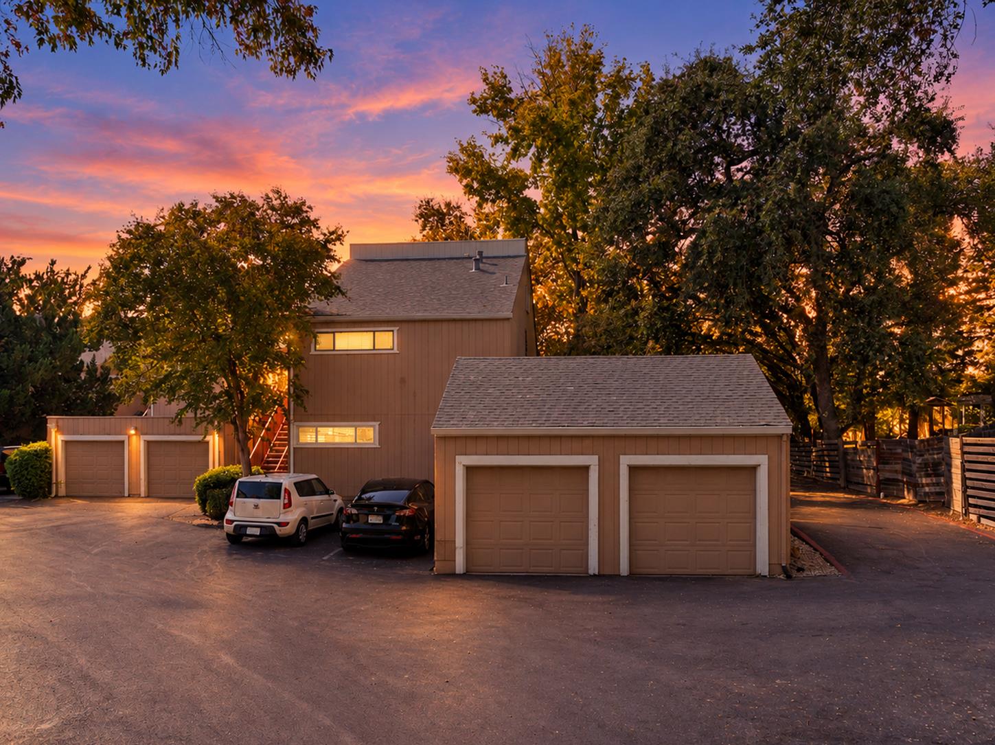 7951 Arcade Lake Lane