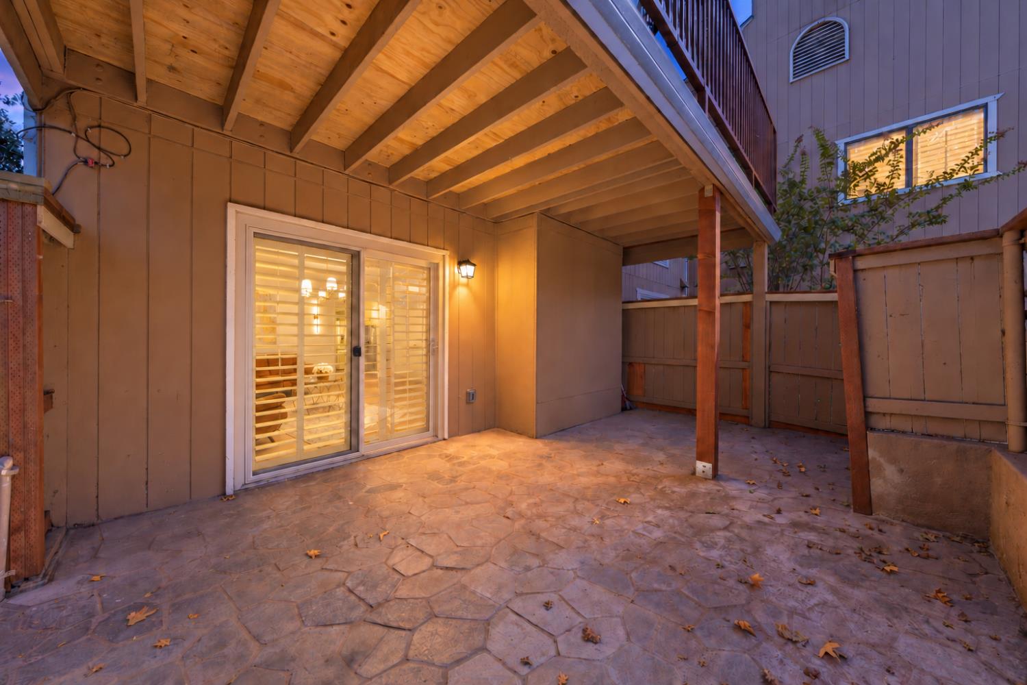 7951 Arcade Lake Lane