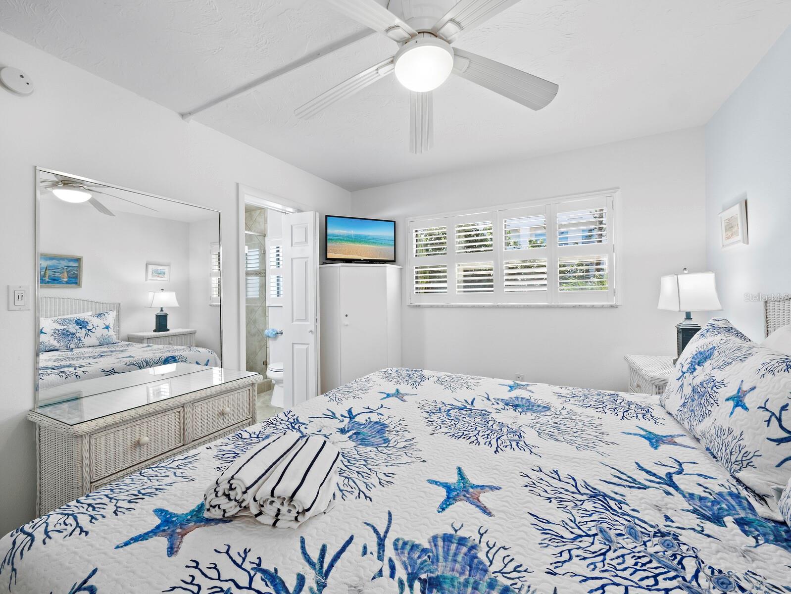 4621 GULF OF MEXICO DR #19B