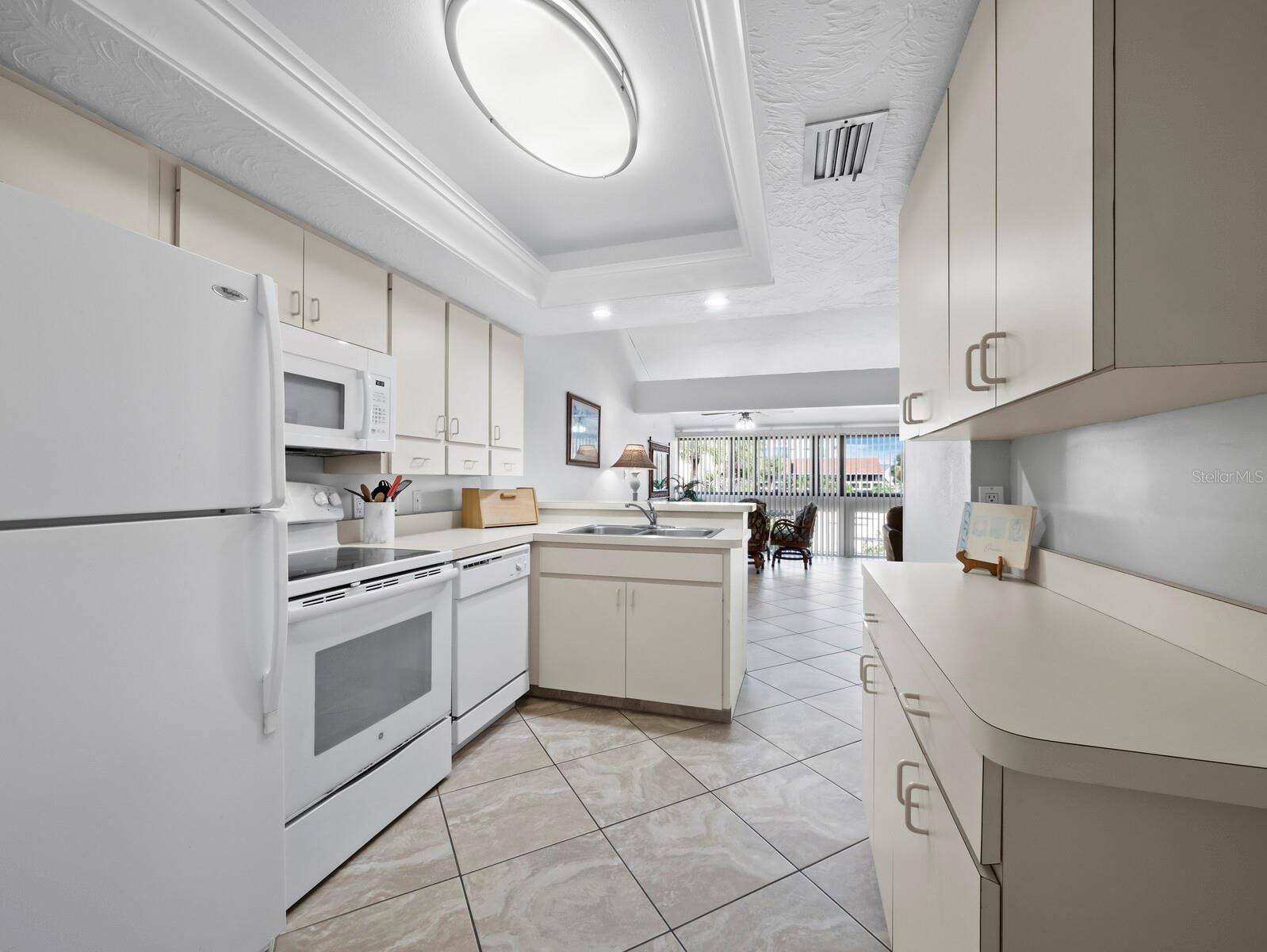 4621 GULF OF MEXICO DR #19B