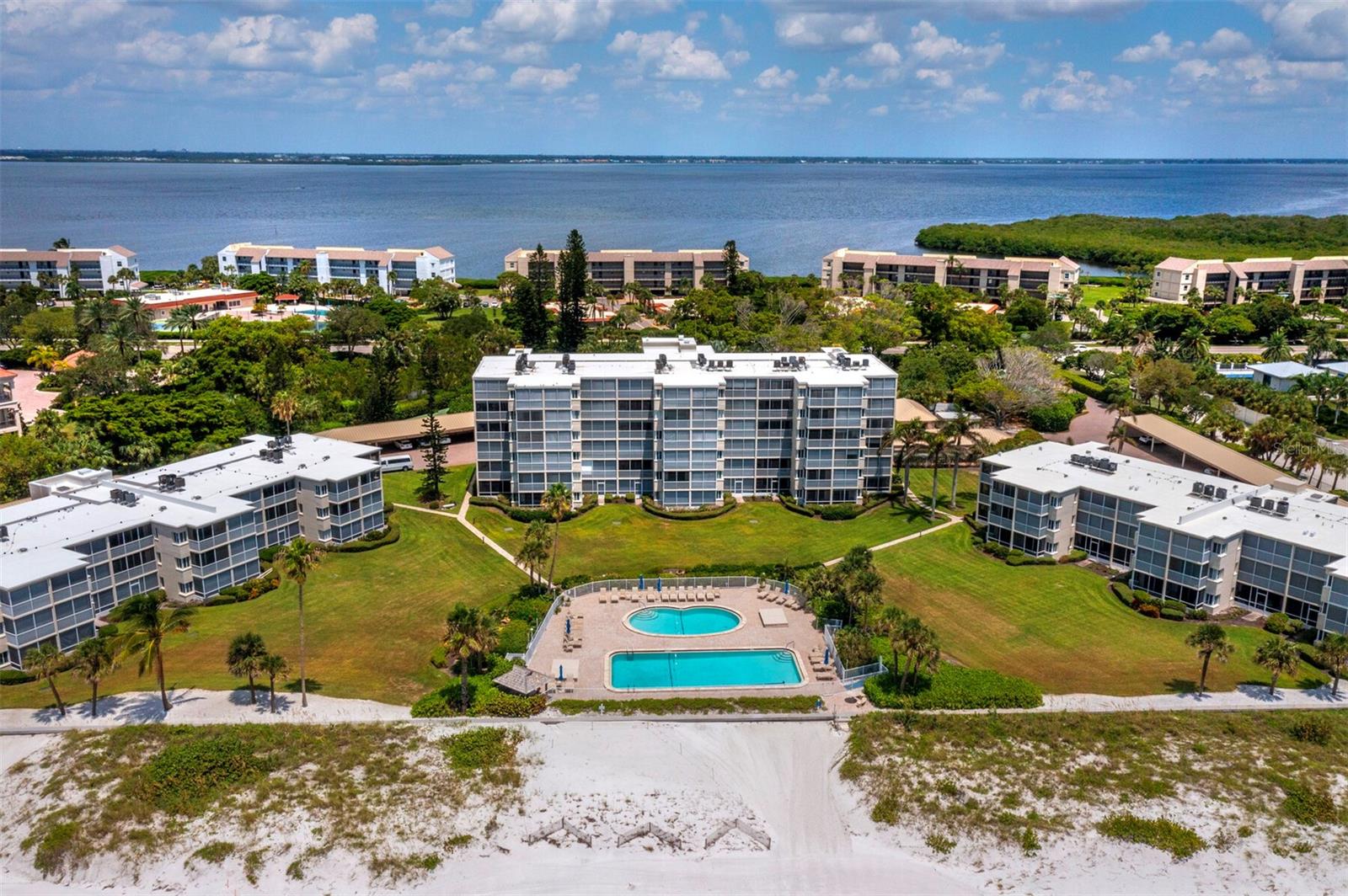 4825 GULF OF MEXICO DR #105