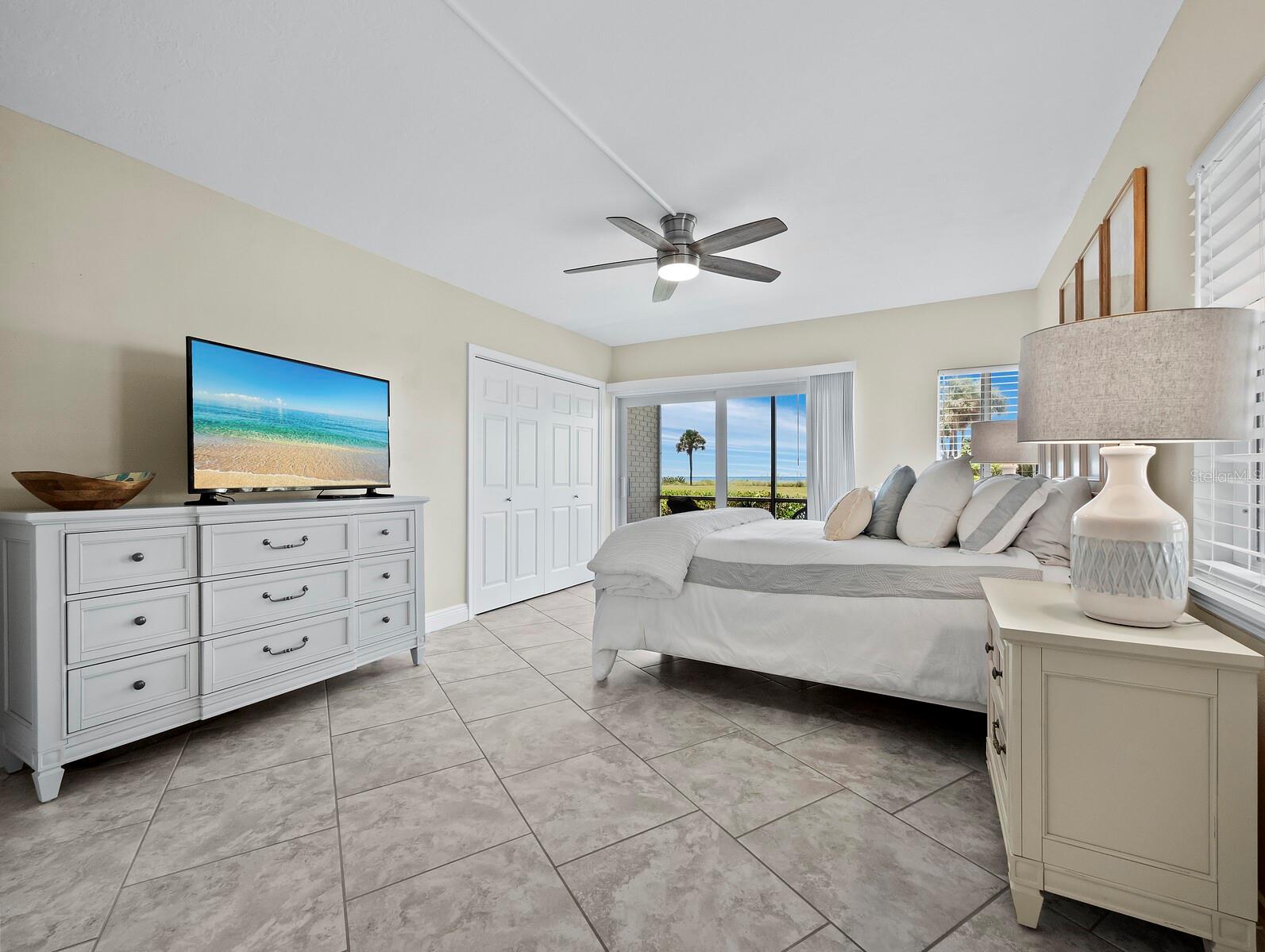 4825 GULF OF MEXICO DR #105