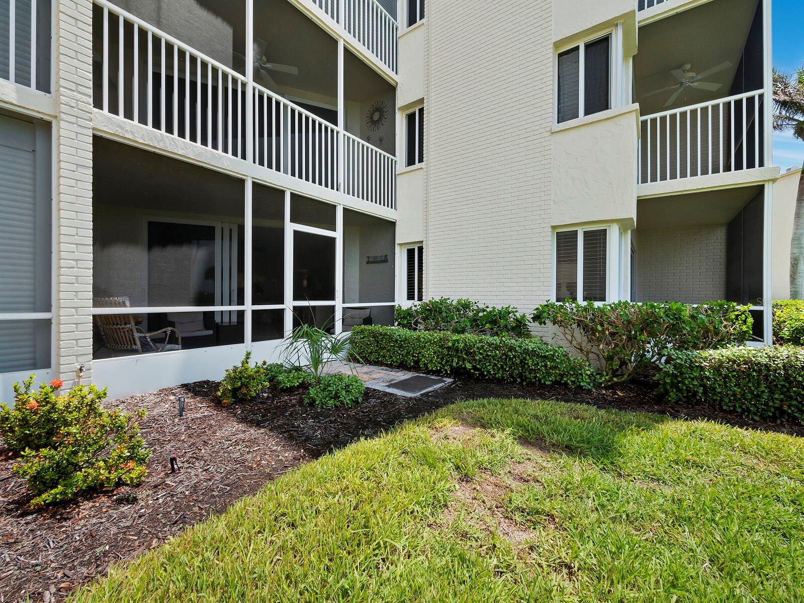 4825 GULF OF MEXICO DR #105